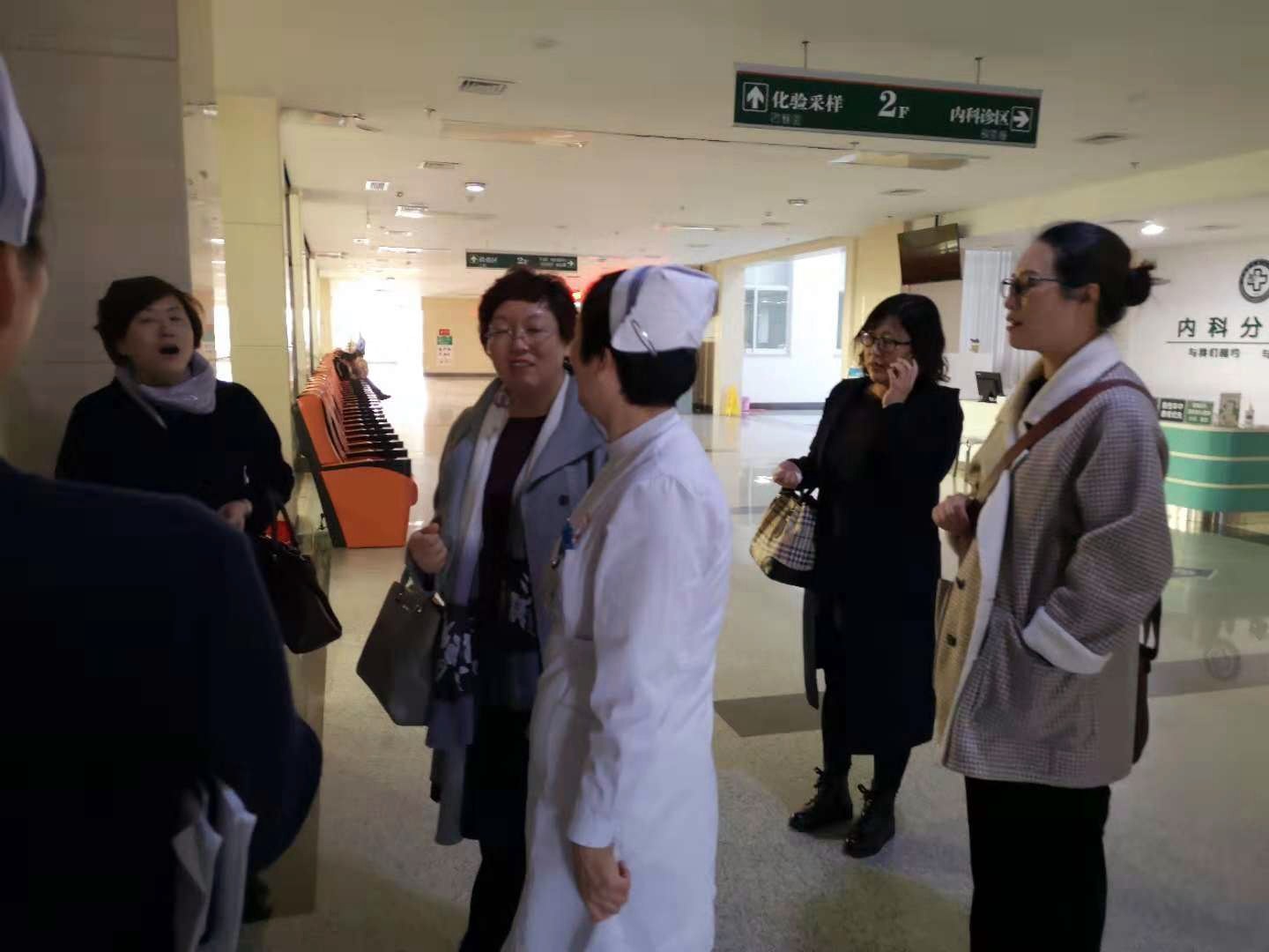 护理部迎接威海市级优质护理示范病区复核工作