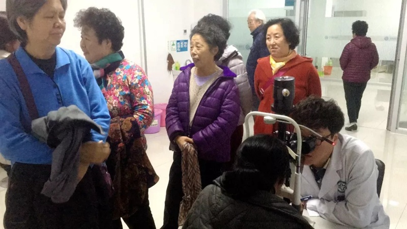 【创卫进行时】石岛人民医院送健康 走进老年公寓