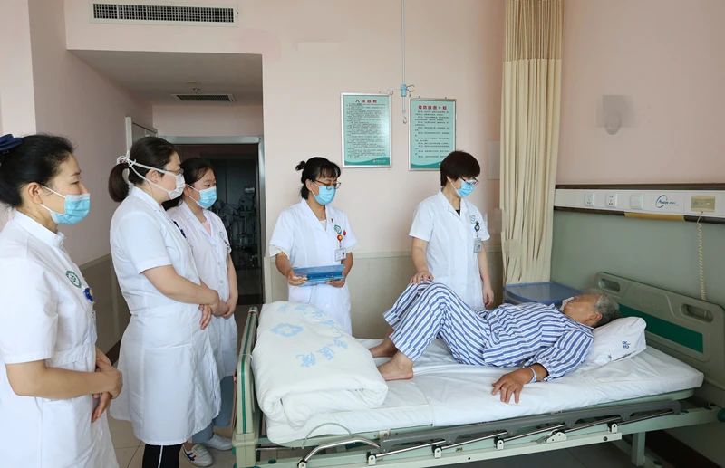 【赴渝支医】 石岛人民医院专家助推对口支援医院妇科微创技术