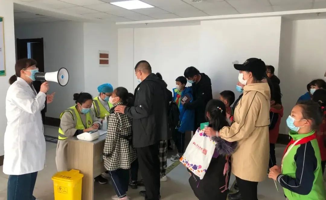 【强力保障】石岛人民医院全心投入3-11岁人群新冠疫苗接种工作